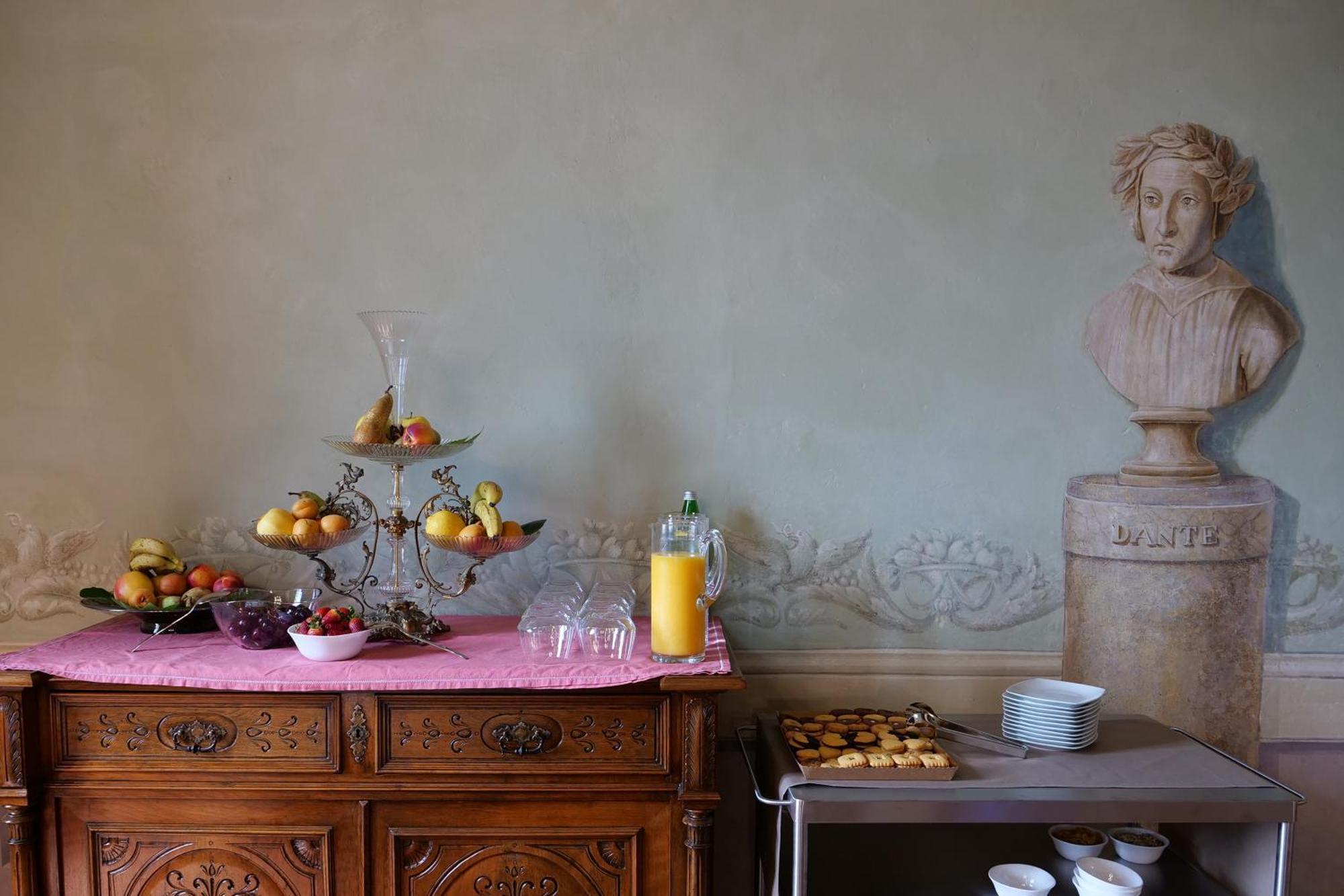 Delcorto Suites Montepulciano Stazione Eksteriør billede