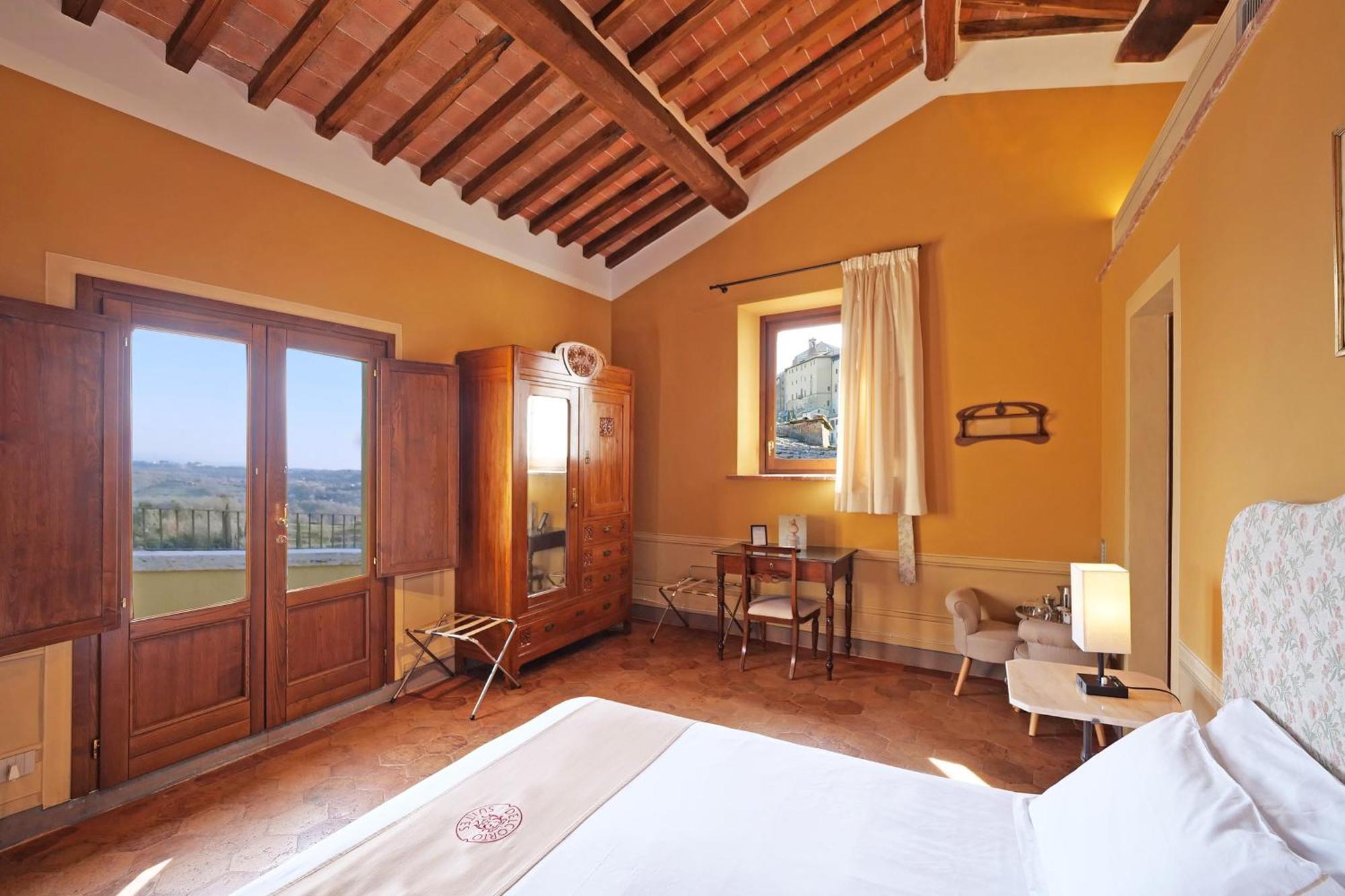 Delcorto Suites Montepulciano Stazione Eksteriør billede